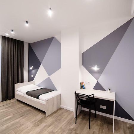 Is'Land Hostel Ужгород Экстерьер фото