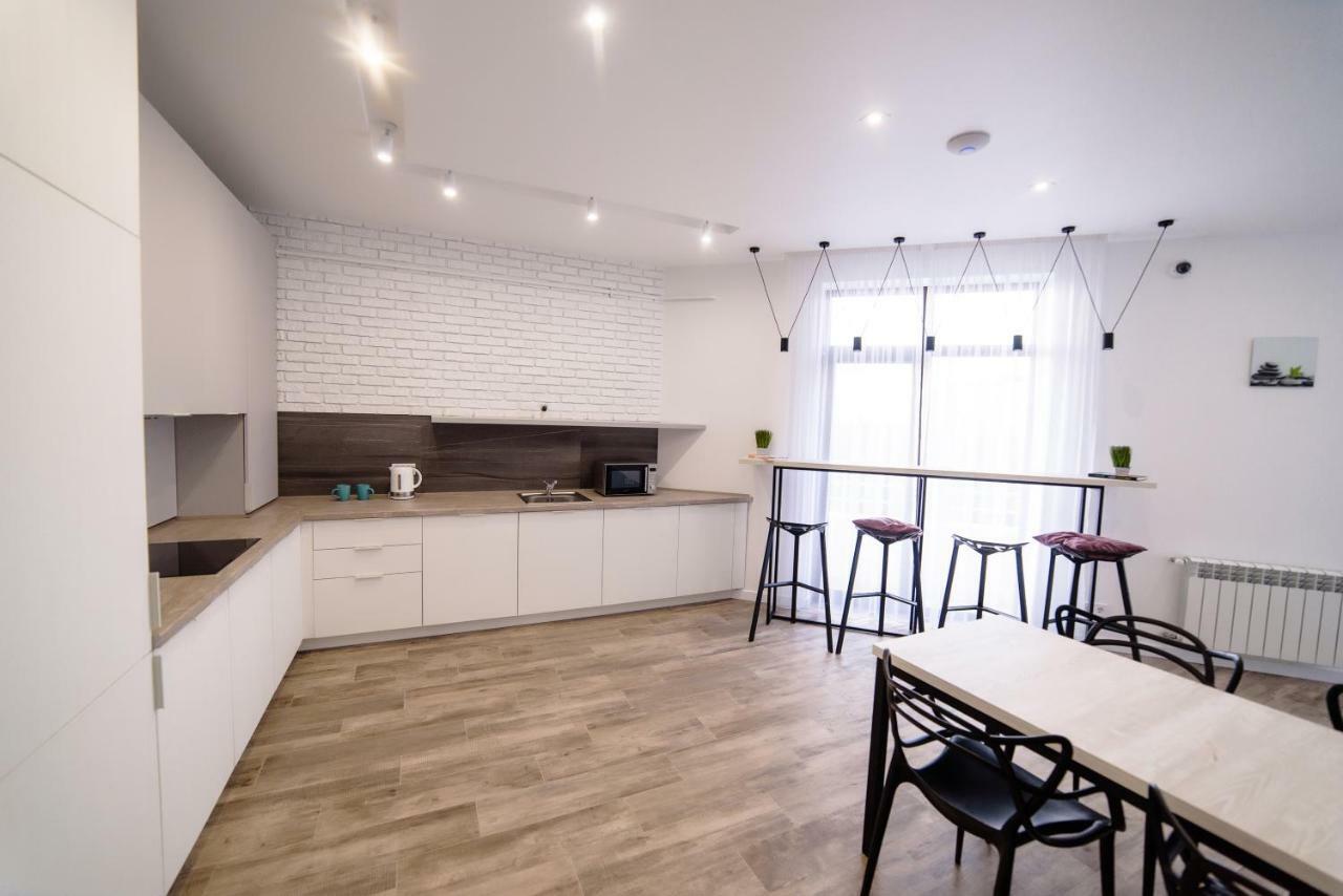 Is'Land Hostel Ужгород Экстерьер фото